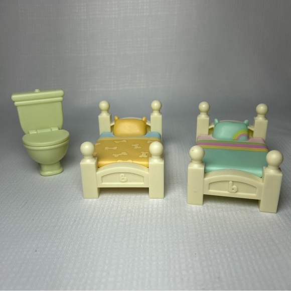 Moose Disney Junior Bluey Dollhouse Replacement Beds & Toilet - Picture 1 of 8